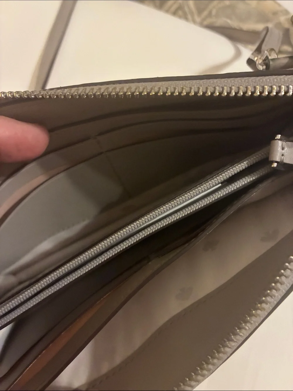 kate spade‎ taupe leather crossbody wallet